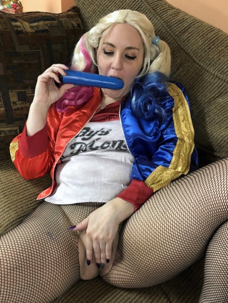 Harley Quinn schauspielerin erotische fotos